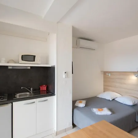 Agathea Studio Cabine 4 Pers Agde